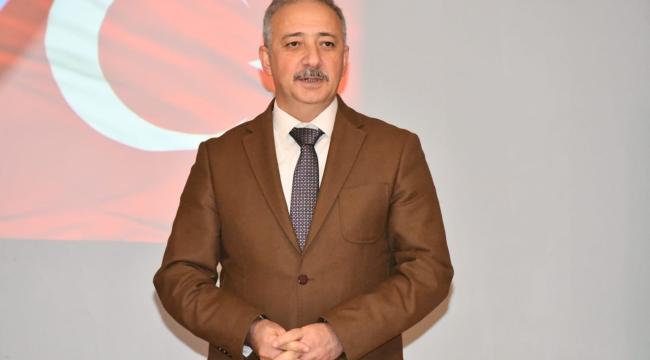 Mete “Korkma diye başlayan İstiklal Marşımızdan bugün korkanlar oldu”