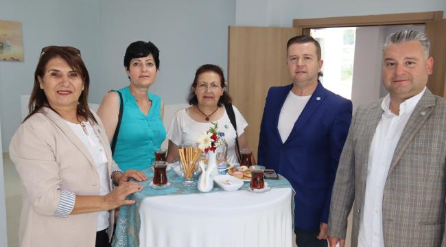 MARMARİS&#039;TE SEÇİM KÜSKÜNLERİ BAYRAMDA BARIŞTI