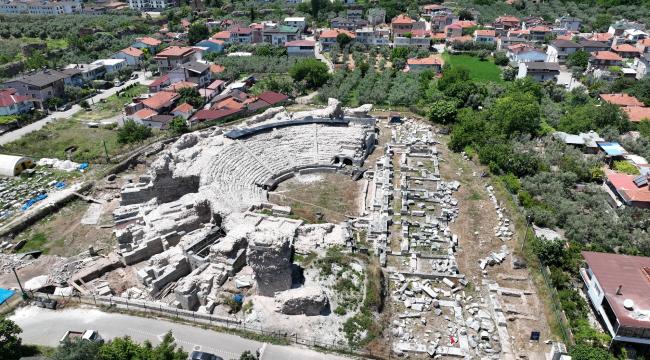 İznik Roma Tiyatrosu turizme kazandırılıyor