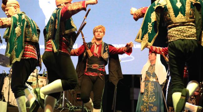 BODRUM MEYDANLARINDA ZAFER BAYRAMI COŞKUSU