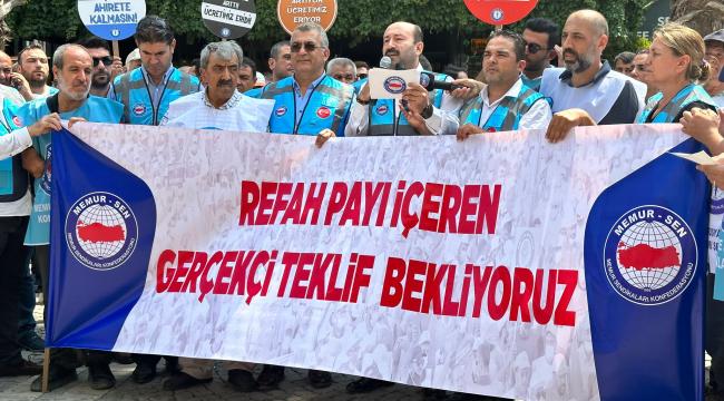 MEMURLAR MEYDANLARA İNDİ