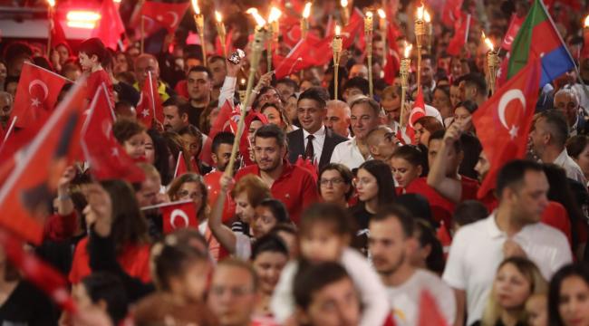 100 Yıllık Gurur Aliağa&#039;da Coşkuyla Kutlandı