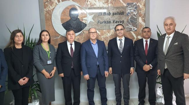 İzmir İl Milli Eğitim Müdürü Dr. Ömer Yahşi Ortak Sınav Heyecanına Ortak Oldu