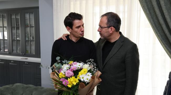 KASAPOĞLU&#039;NDAN HALİL UMUT MELER&#039;E GEÇMİŞ OLSUN ZİYARETİ