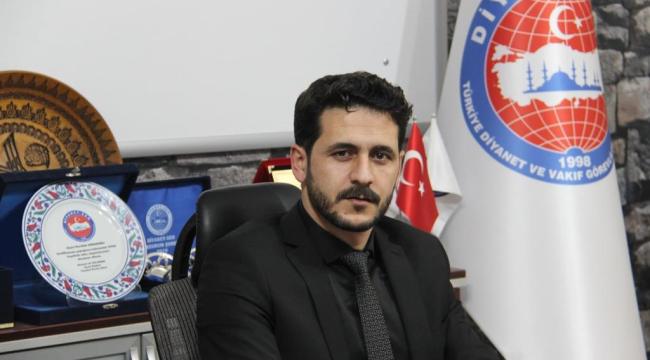 Başkan Ardahanlı Mübarek üç ayların başlangıcını müjdeleyen Regaip Kandili nedeniyle bir mesaj yayınladı