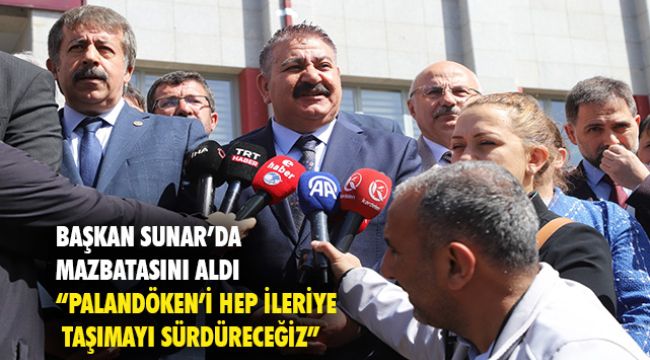 Başkan Sunar mazbatasını aldı