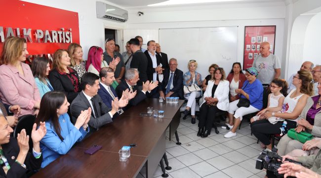 BAŞKAN ÜNLÜ CHP’LİLERLE BAYRAMLAŞTI