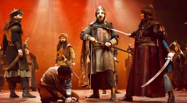 “DEVLET ANA” AKM’DE İSTANBUL SEYİRCİSİYLE BULUŞUYOR