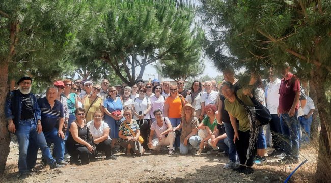 İzmir&#039;de Demokrasi Dostluk Dayanışma Derneği’nden anlamlı buluşma