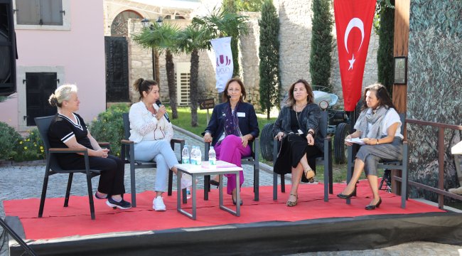 Urla’da “Toprağın Üreten  Kadınları” Zirvesi düzenlendi