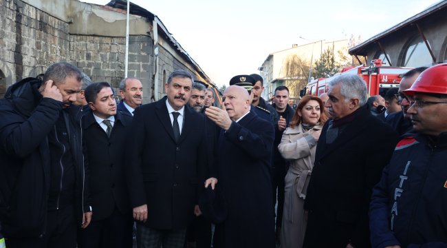 Yangınla ilgili detaylı inceleme yapılıyor