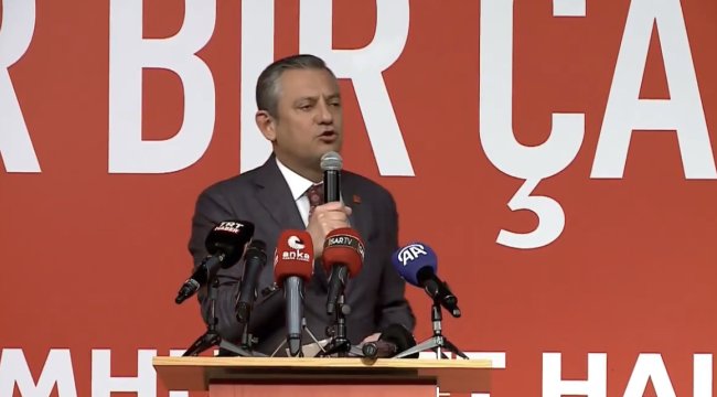 CHP Lideri Özgür Özel Erzurum&#039;da Halkla Buluştu: &quot;Erzurum, Bağımsızlık Ateşinin Yakıldığı Şehirdir&quot;