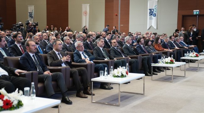 Rektör Hacımüftüoğlu Ankara&#039;da