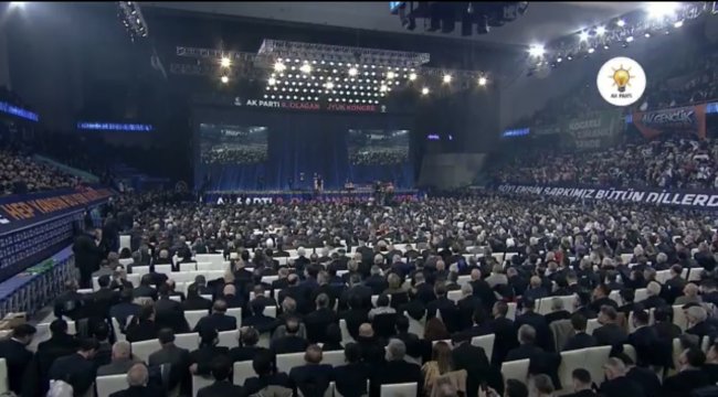 AK Parti&#039;nin Yeni MKYK Listesi Açıklandı