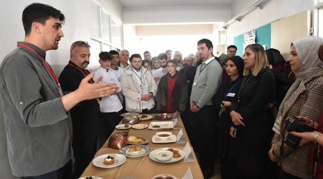 MEB Uluslararası Gastronomi Festivali ve Aşçılık Yarışması Bölge Finali Aziziye&#039;de Düzenlendi