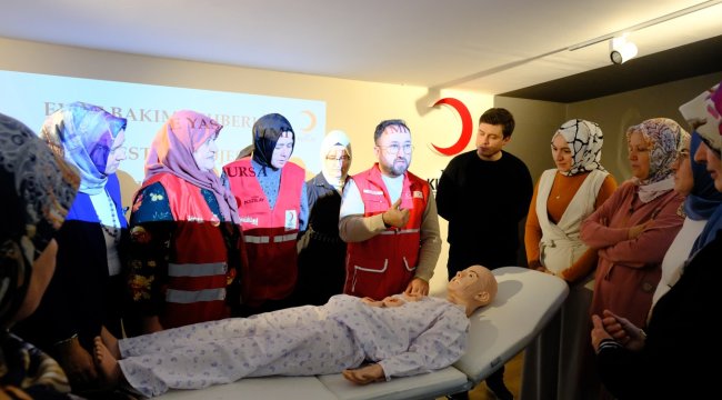 Türk Kızılay Bursa’da Engelli ve Yaşlı Bakımı Eğitimi Gerçekleştirildi