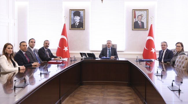 Dokuz Eylül Üniversitesi (DEÜ) ile İzmir Valiliği arasında iş birliği protokolü imzalandı