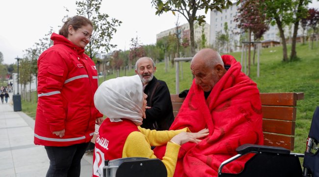 Kızılay Geceyi Sokakta Geçirecekler İçin Beslenme Desteğini Sürdürecek