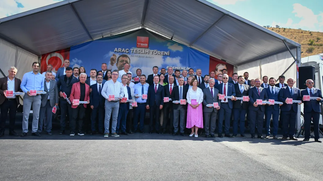 TBB’den 53 Belediyeye 54 Araç Hibesi