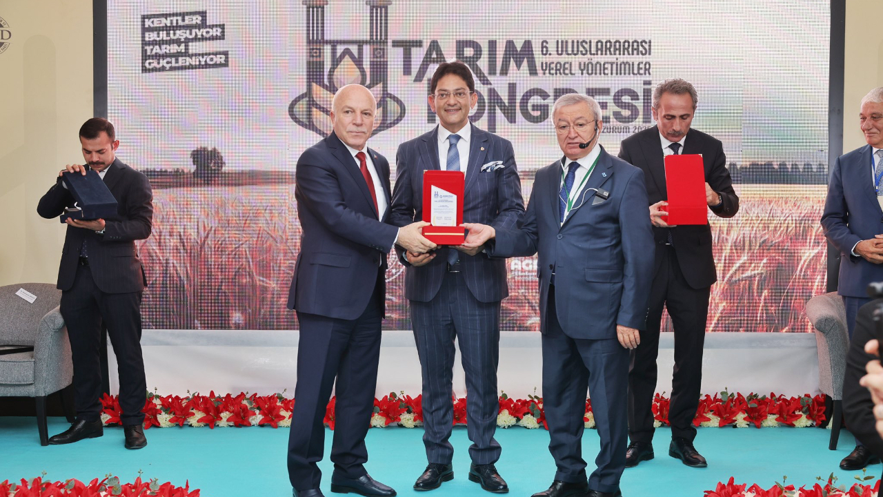 Hakan Oral, Tarım Fuarında Elle Tutulur Projelerinden bahsetti