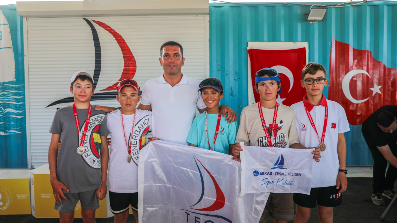 9 Eylül Kurtuluş Kupası Yelken Yarışları tamamlandı