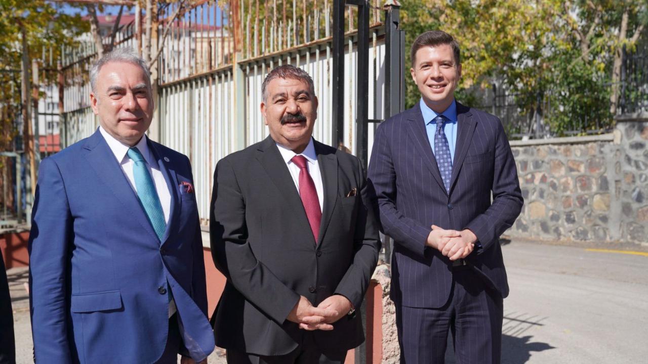 Tekin’den Anlamlı Proje, Sunar’dan Teşekkür