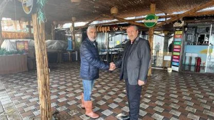 AK Parti Foça İlçe Başkanı Ramazan Genç, Yağıştan Zarar Gören Bölgede İncelemelerde Bulundu