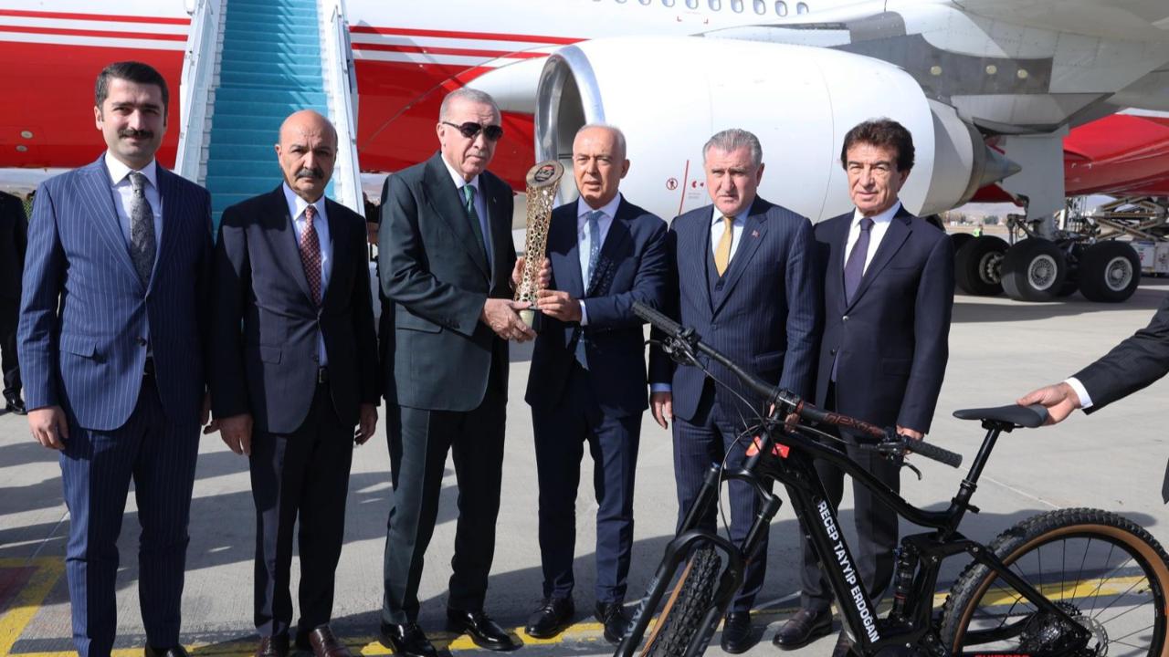 Türkiye Bisiklet Federasyonu&#039;ndan Cumhurbaşkanı Erdoğan&#039;a Özel Teşekkür