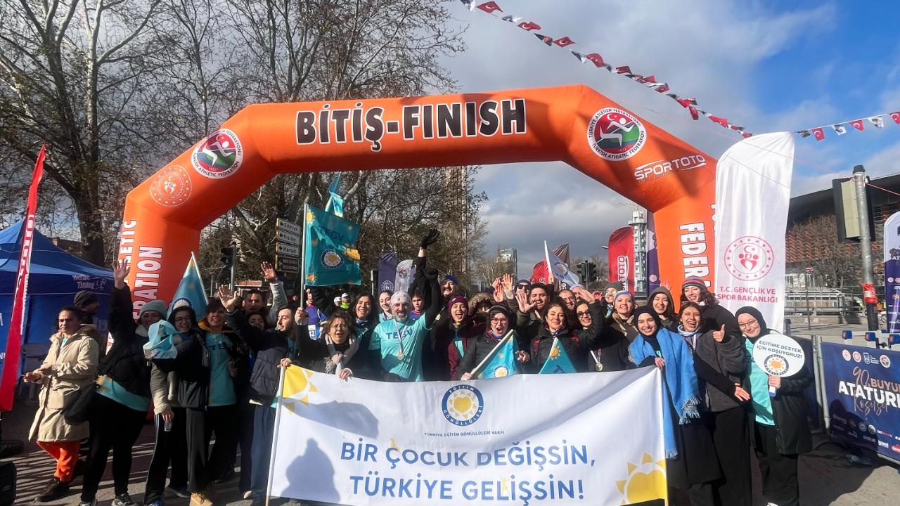 90. Büyük Atatürk Koşusu’nda TEGV ile Adımlar Geleceği Aydınlatıyor