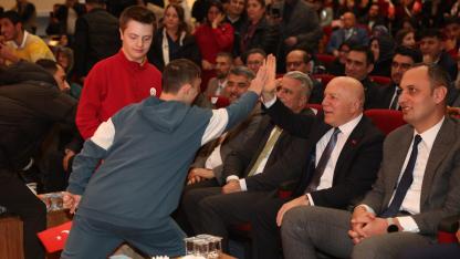 Başkan Sekmen: ''Özel Gereksinimli Bireyler Başımızın Tacıdır''