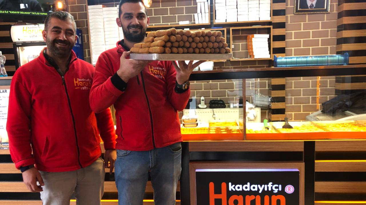 Bir Lezzetin Ardındaki Kardeşlik: Harun Usta ve Kadayıf Dolmasının Hikâyesi