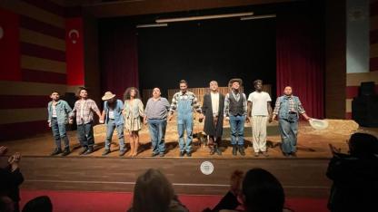 “Fareler ve İnsanlar” Yıldız Kenter Sahnesinde Sanatseverlerle Buluştu