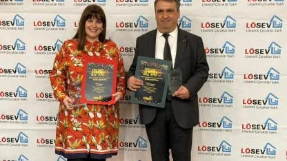 LÖSEV Yılın Basın Gönüllüsü Ödülü  Murat Demircan’a verildi