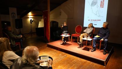 Mizah Nefes Aldırır: 9. İzmir Mizah Festivali panellerle devam etti