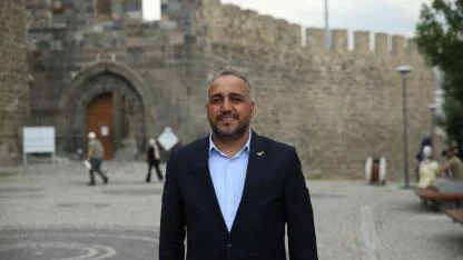 Şenol’dan Turizm Çağrısı: Yaz ve Kış Sezonu Birlikte Güçlenmeli