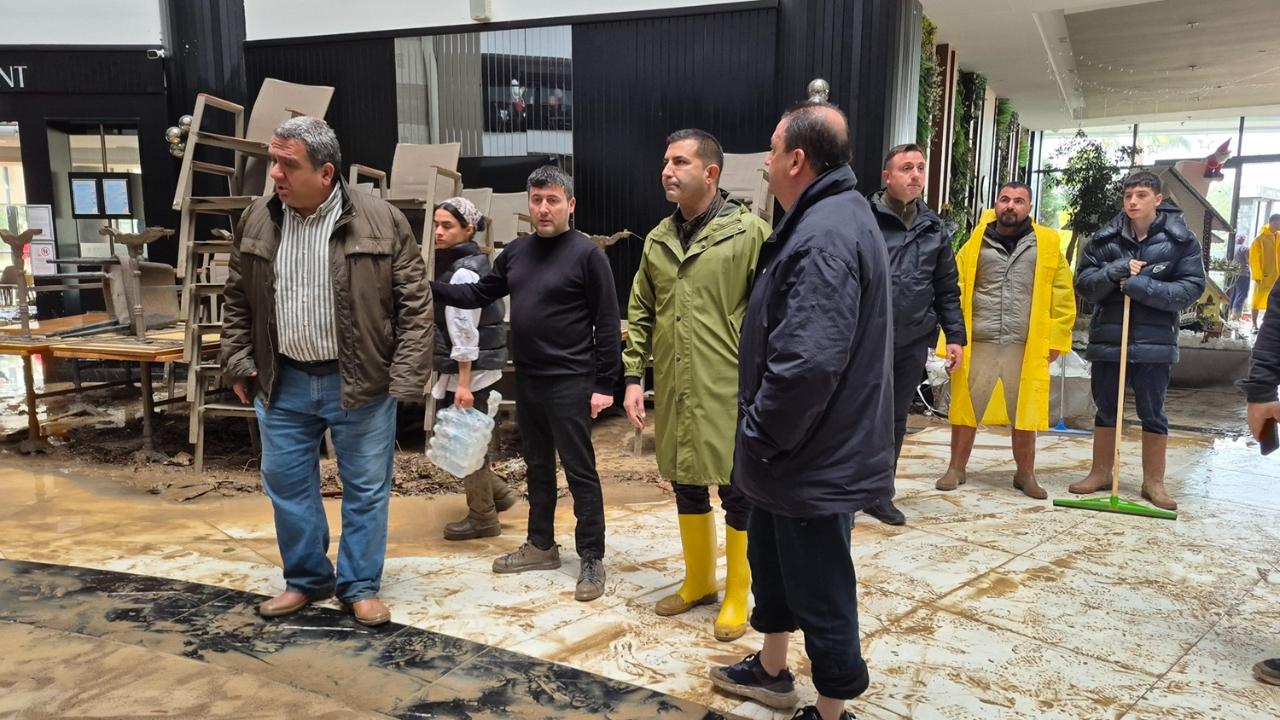 Başkan Ömer Günel Sahaya İndi “Afetler, Tedbirler Alınırsa Yaşanmaz”