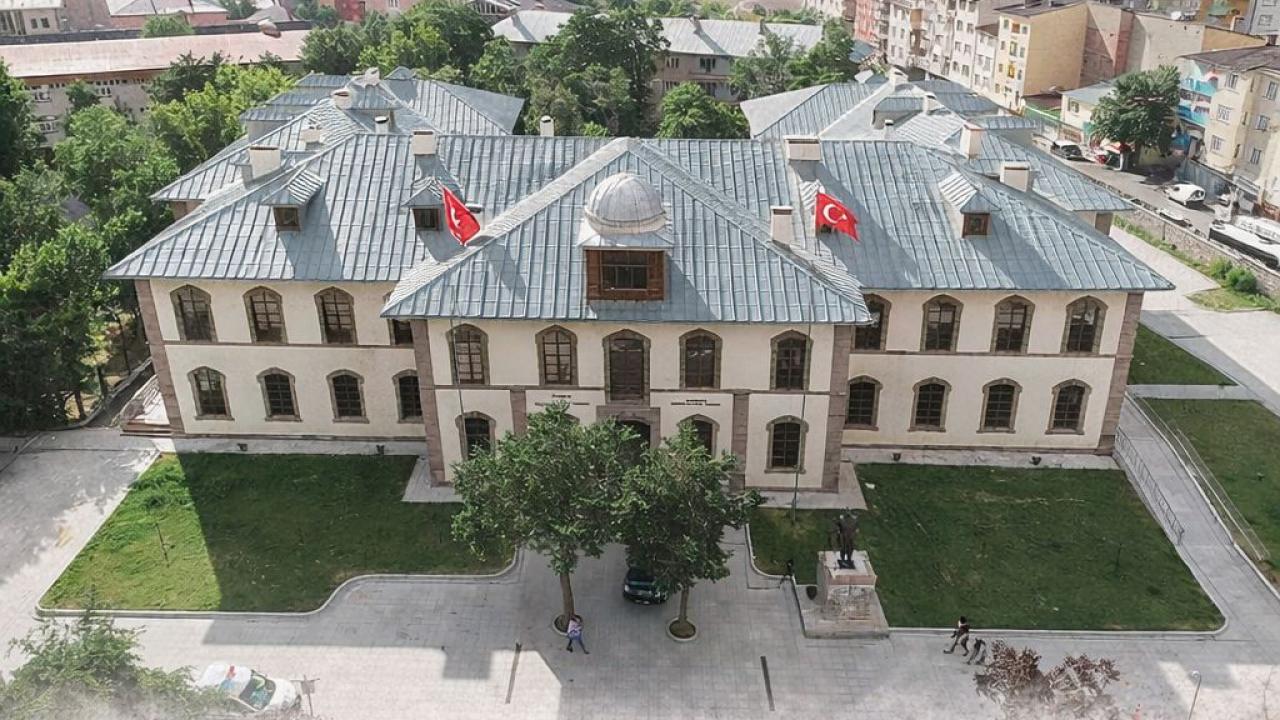 Tarihi Erzurum Kongre Binası Neden Yıkılmak İsteniyor?