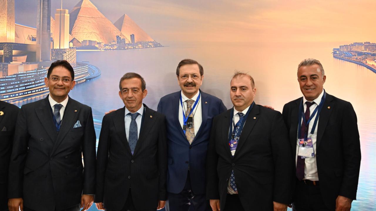 Erzurum’dan Mısır’a Ticaret Köprüsü: Başkan Hakan Oral’dan Kahire’de Tarihi İmza