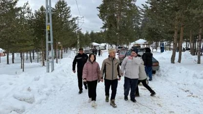 Olur’da Kış Coşkusu: 2. Akdağ Kızak Etkinliği Yoğun İlgi Gördü