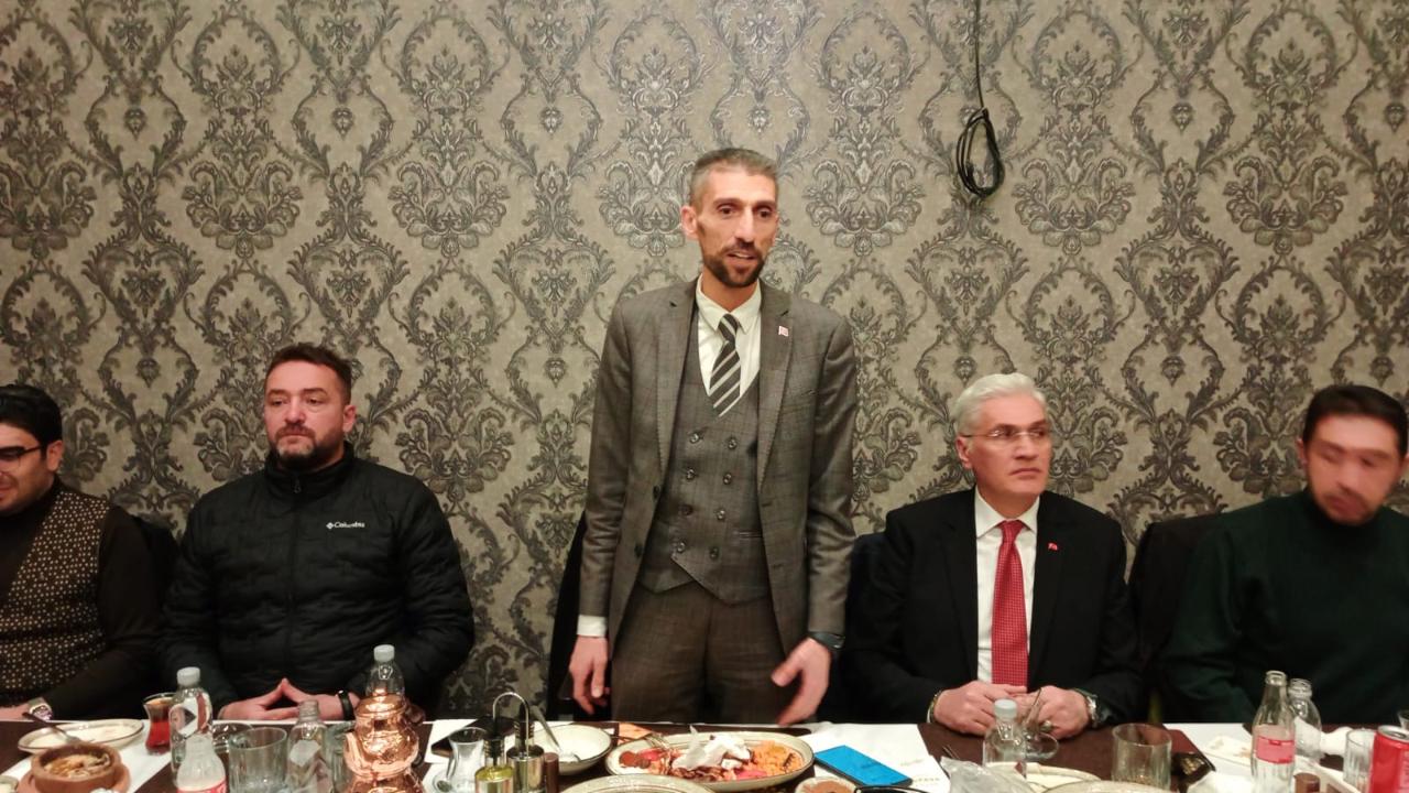 Sağlık-Sen Erzurum Şube Başkanı Ramazan Tortum ve Yönetim Kurulu Üyeleri, Basın Mensuplarıyla İftarda Buluştu