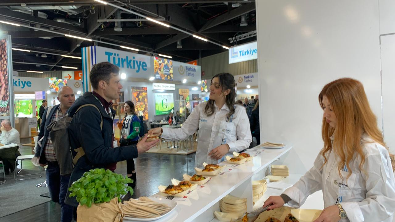 Türk organik sektörü dünyanın en büyük organik fuarına 41 firmayla katıldı