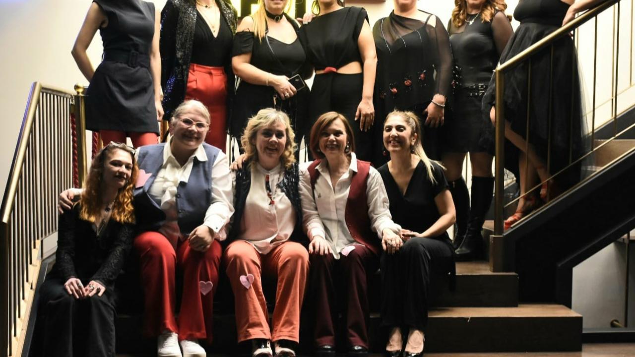 14 Kadın Solist ve Kadın Orkestrası 8 Mart’ta Devleşti!