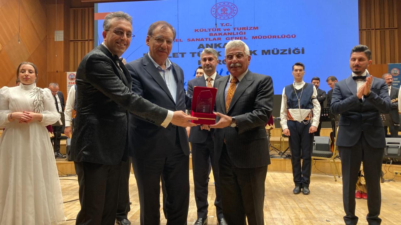 Ankara’da Erzurum Rüzgarı Esti