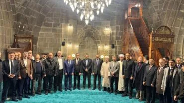 Erzurum’da Bayram Diplomasisi: Bakan Tekin ve Bakan Çiftçi’den Yoğun Program