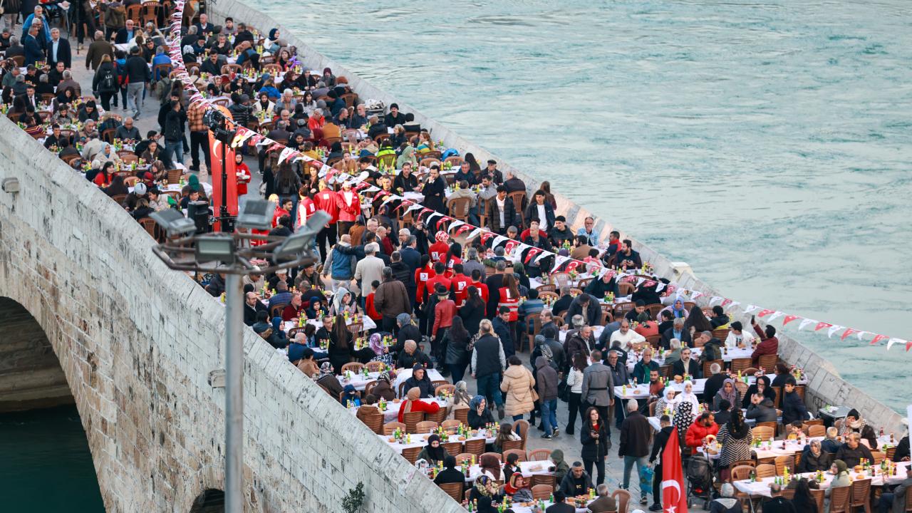 Kızılay, Adana’da Fatma-Arif Zaloğlu Aşevi’ni hizmete açtı