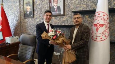 Erzurum Şehir Hastanesi’nde Bayrak Değişimi: Yeni Başhekim Fakirullahoğlu