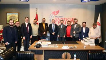 Ramazan Sohbetlerinde Rektör Hacımüftüoğlu Gazetecilerle Buluştu