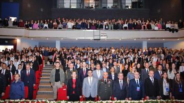 İzmir’de TÜBİTAK 2204-B Bölge Ödülleri Sahiplerini Buldu