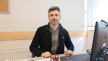 Kelime hazinesi zayıfladıkça düşünce de sığlaşıyor!