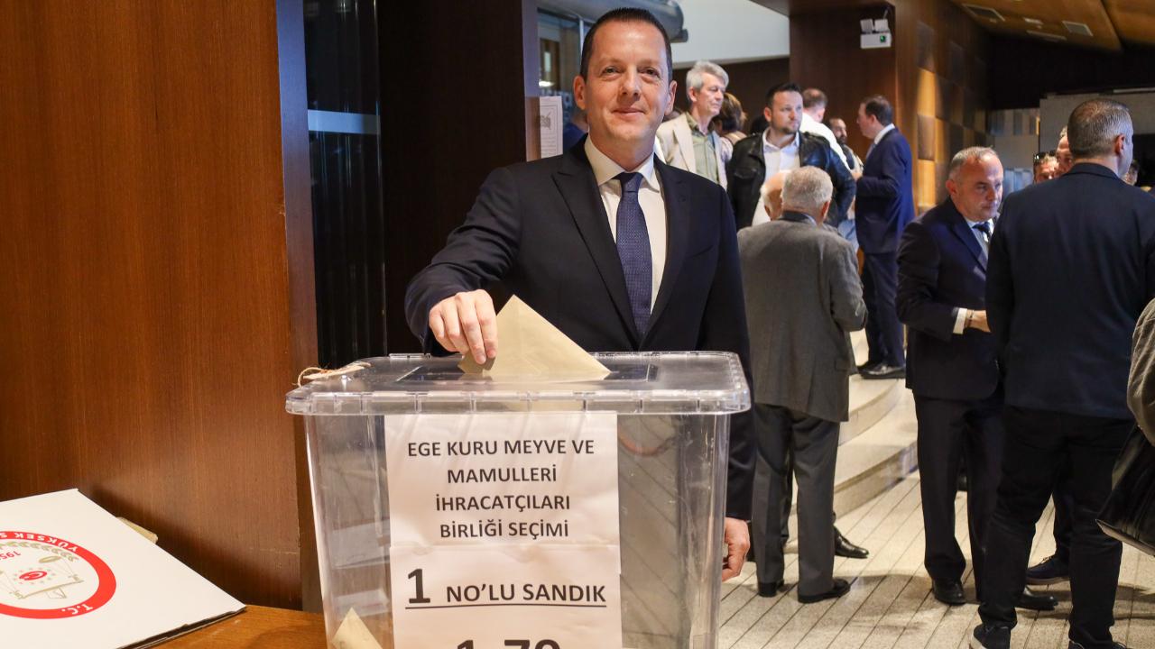 Kuru meyve ihracatçılarında Yusuf Gabay seçimi kazandı